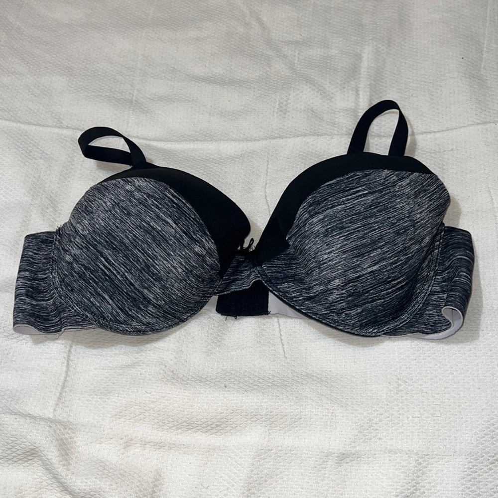 Just Be Underwire Black Grey Bra 44D